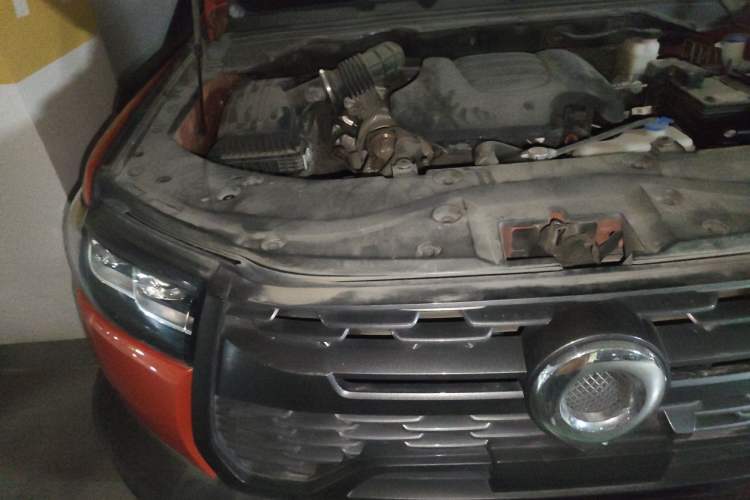 Used Great Wall Poer 2020 2.0T Off-Road Version Automatic Diesel 4x4 Advanced Edition GW4D20M Engine Bay Right