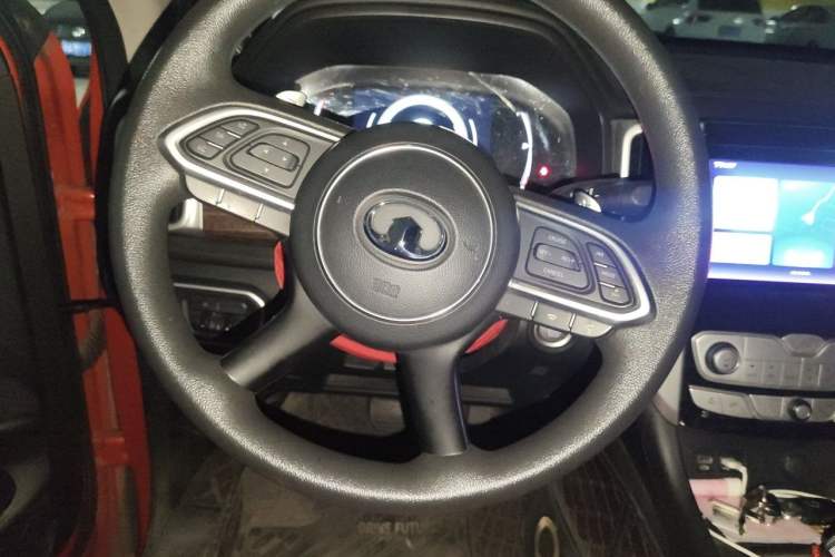 Used Great Wall Poer 2020 2.0T Off-Road Version Automatic Diesel 4x4 Advanced Edition GW4D20M Steering Wheel