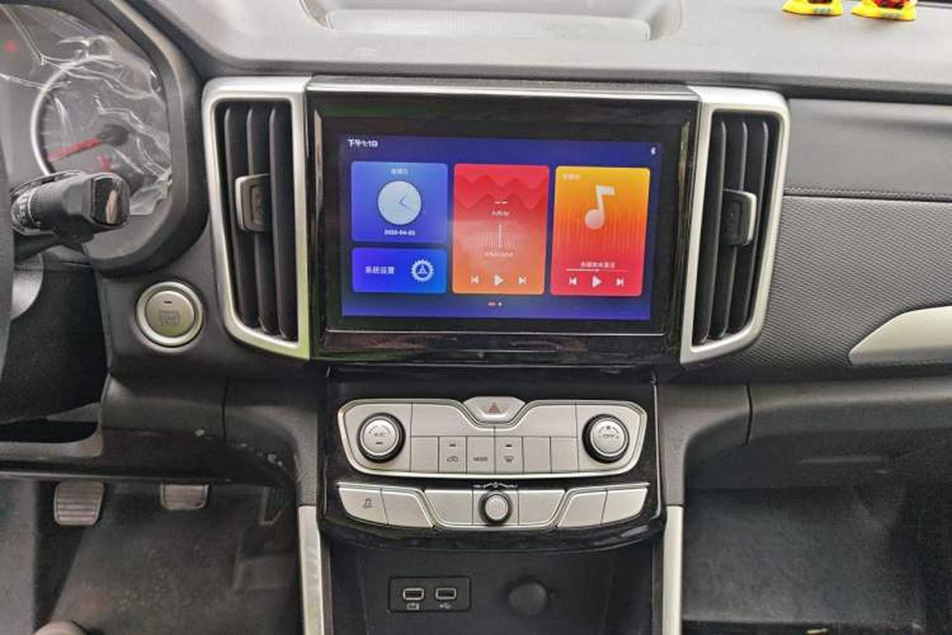 Used Great Wall Poer 2021 2.0T Commercial Version Manual Transmission Gasoline Two-Wheel Drive Elite Trim with Long Bed – GW4C20B Audio And AC Panel