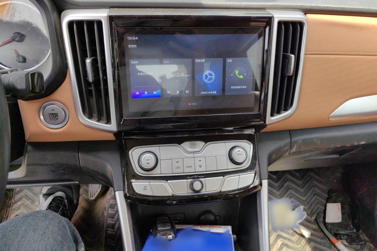 Used Great Wall Poer 2021 2.0T Commercial Version Automatic Diesel 4x4 Elite Long-Box GW4D20M Audio And AC Panel