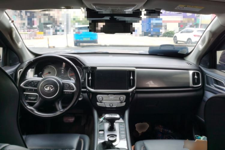 Used Great Wall Poer 2021 2.0T Global Version Passenger Car Automatic Gasoline Two-Wheel Drive Comfort Trim Standard Box – GW4C20B Center Console