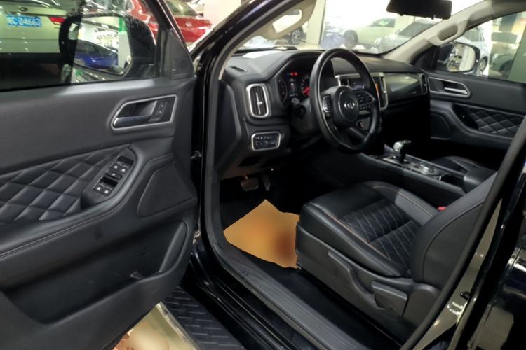 Used Great Wall Poer 2021 2.0T Global Version Automatic Diesel 4x4 Comfort Trim Standard Box GW4D20M Driver Seat