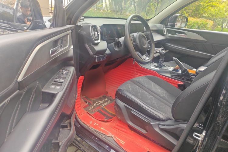 Used Great Wall Poer 2021 2.0T Commercial Version Manual Diesel 4x4 Elite Long-Box GW4D20M Driver Seat