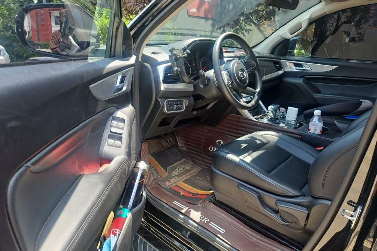 Used Great Wall Poer 2021 2.0T Commercial Version Automatic Diesel Two-Wheel Drive Elite Trim with Long Bed – GW4D20M Driver Seat