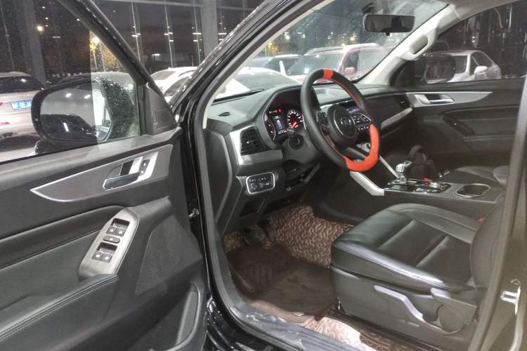 Used Great Wall Poer 2021 2.0T Commercial Version Automatic Diesel Two-Wheel Drive Elite Trim with Long Bed – GW4D20M Driver Seat