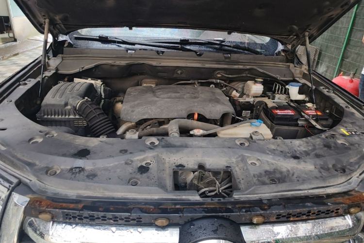 Used Great Wall Poer 2021 2.0T Global Version Automatic Gasoline 4x4 Prestige Standard Cab GW4C20B Engine Bay