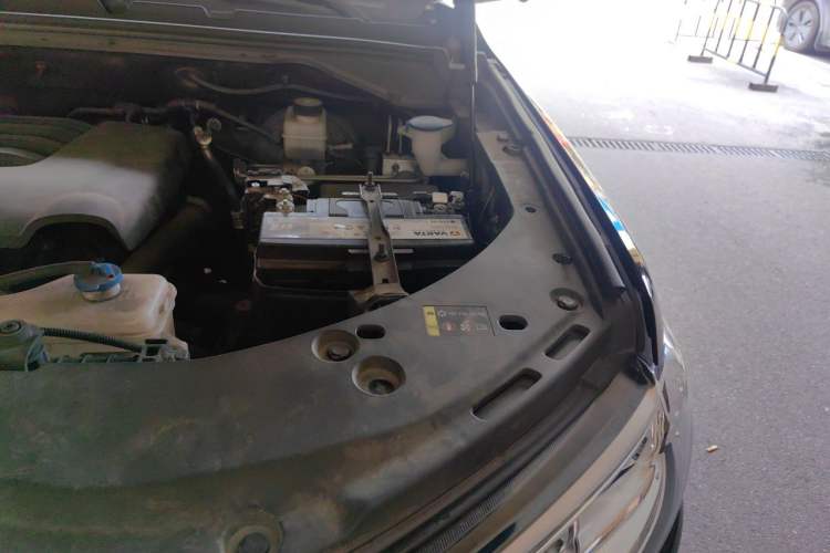 Used Great Wall Poer 2021 2.0T Global Version Automatic Gasoline 4x4 Comfort Trim Standard Cab GW4C20B Engine Bay Left