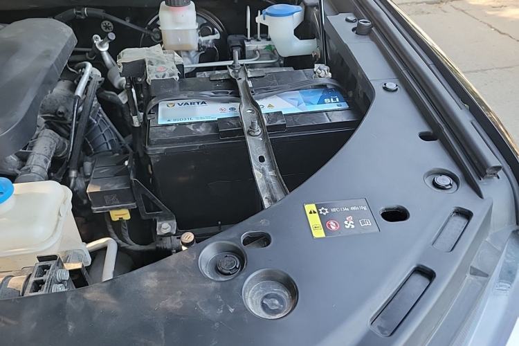 Used Great Wall Poer 2021 2.0T Global Version Automatic Diesel 4x4 Comfort Trim Standard Box GW4D20M Engine Bay Left