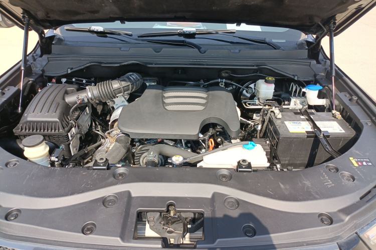 Used Great Wall Poer 2021 2.0T Commercial Version Manual Diesel Two-Wheel Drive Elite Long-Box GW4D20M Engine Bay