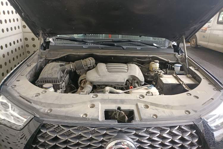 Used Great Wall Poer 2021 2.0T Commercial Version Automatic Diesel Two-Wheel Drive Elite Trim with Long Bed – GW4D20M Engine Bay