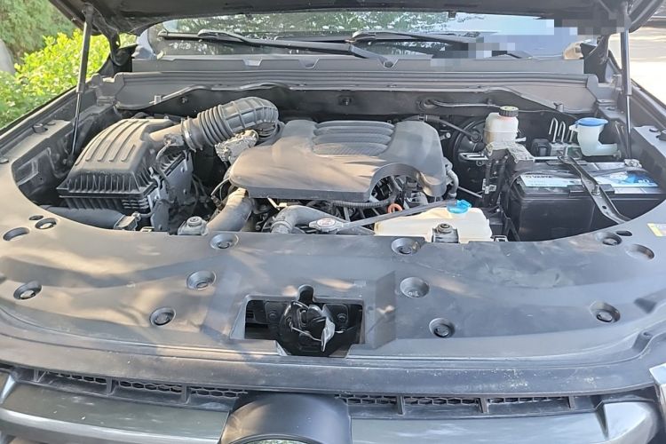 Used Great Wall Poer 2021 2.0T Global Version Automatic Diesel 4x4 Comfort Trim Standard Box GW4D20M Engine Bay