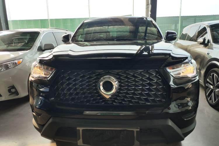 Used Great Wall Poer 2021 2.0T Commercial Version Automatic Diesel Two-Wheel Drive Elite Trim with Long Bed – GW4D20M Front