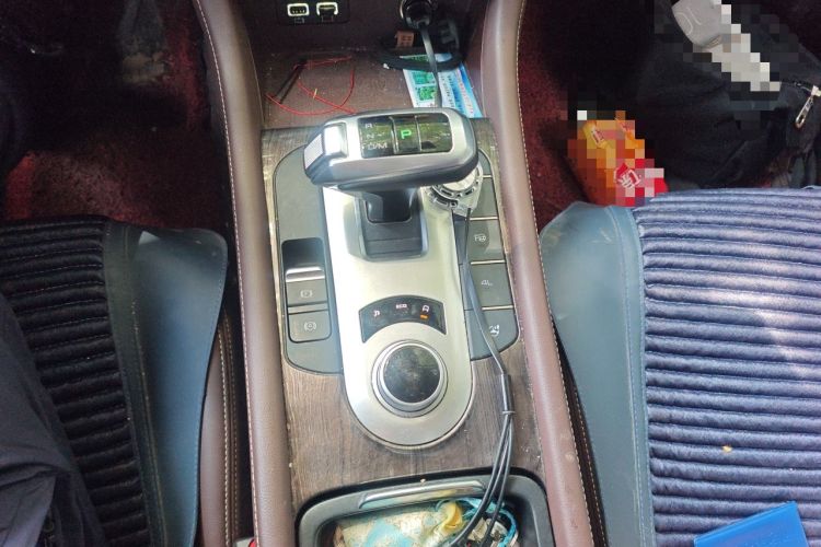 Used Great Wall Poer 2021 2.0T Global Version Automatic Diesel 4x4 Prestige Standard Cab GW4D20M Gear Lever