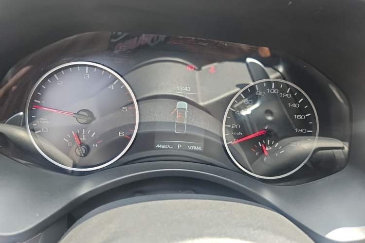 Used Great Wall Poer 2021 2.0T Commercial Version Automatic Diesel Two-Wheel Drive Elite Trim with Long Bed – GW4D20M Instrument Cluster