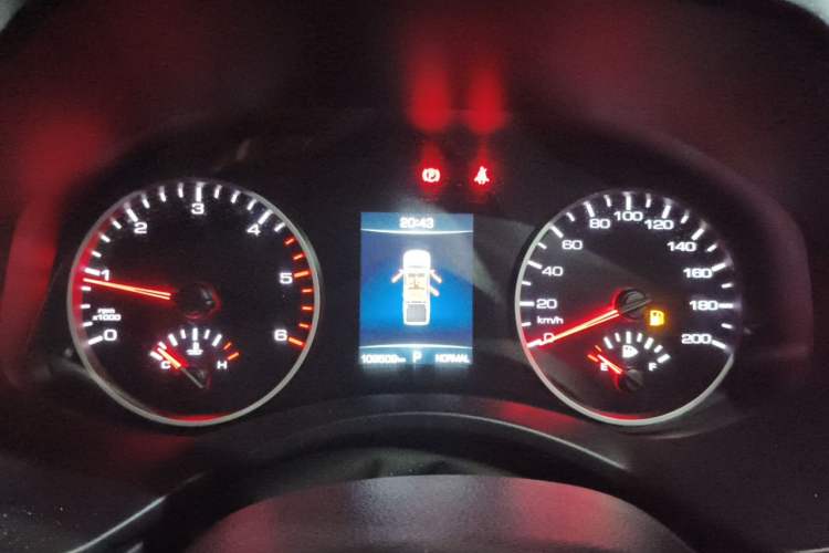 Used Great Wall Poer 2021 2.0T Commercial Version Automatic Diesel Two-Wheel Drive Elite Trim with Long Bed – GW4D20M Instrument Cluster