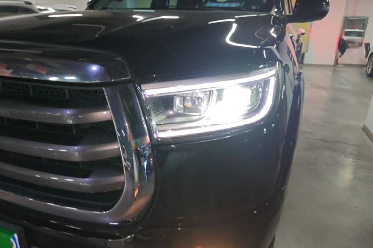 Used Great Wall Poer 2021 2.0T Global Version Automatic Diesel 4x4 Comfort Class Standard Box Trailer Edition GW4D20M Left Front Headlight