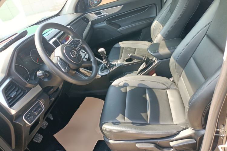 Used Great Wall Poer 2021 2.0T Commercial Version Manual Diesel Two-Wheel Drive Elite Long-Box GW4D20M Left Front Seat