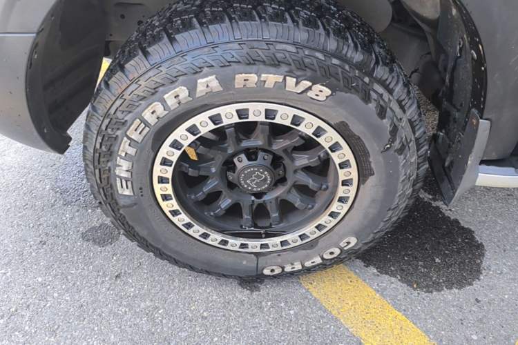 Used Great Wall Poer 2021 2.0T Global Version Automatic Diesel 4x4 Comfort Trim Standard Box GW4D20M Left Front Wheel Hub