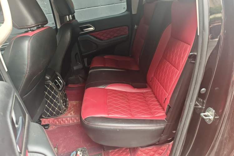 Used Great Wall Poer 2021 2.0T Off-Road Version Automatic Diesel 4x4 Mount Everest Edition GW4D20M Left Rear Seat