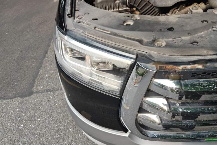 Used Great Wall Poer 2021 2.0T Global Version Automatic Gasoline 4x4 Prestige Standard Cab GW4C20B Right Front Headlight