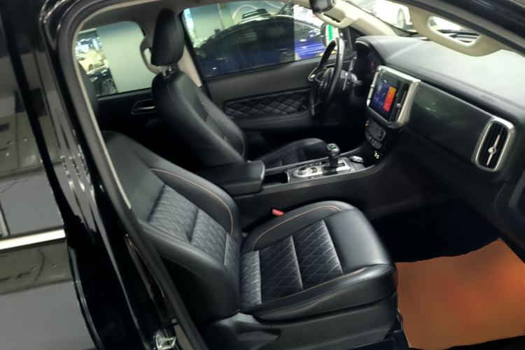 Used Great Wall Poer 2021 2.0T Global Version Automatic Diesel 4x4 Comfort Trim Standard Box GW4D20M Right Front Seat