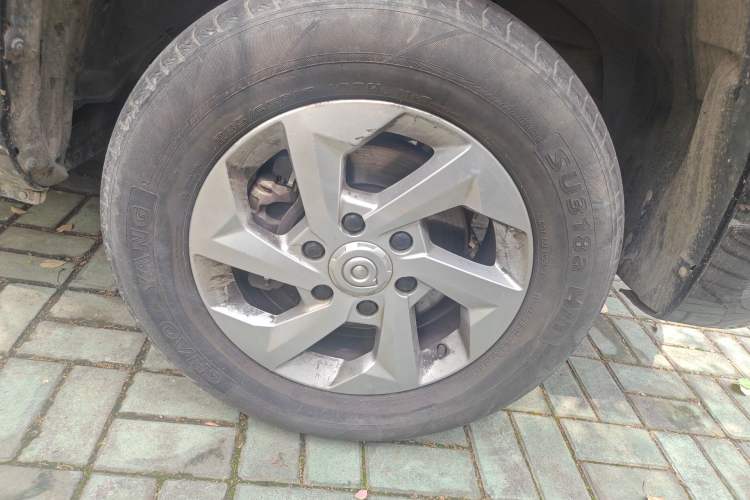 Used Great Wall Poer 2021 2.0T Commercial Version Manual Diesel 4x4 Elite Long-Box GW4D20M Right Front Wheel Hub