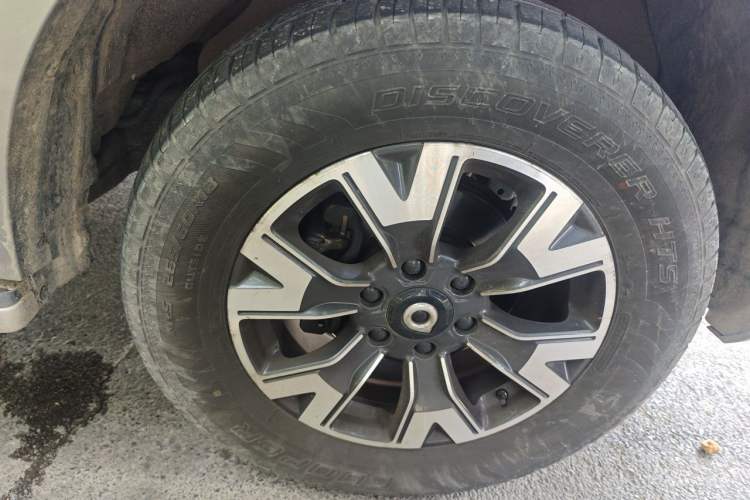 Used Great Wall Poer 2021 2.0T Global Version Automatic Diesel 4x4 Prestige Standard Cab GW4D20M Right Front Wheel Hub