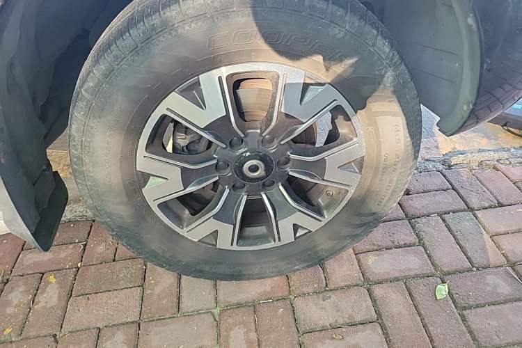 Used Great Wall Poer 2021 2.0T Global Version Automatic Diesel 4x4 Comfort Trim Standard Box GW4D20M Right Front Wheel Hub