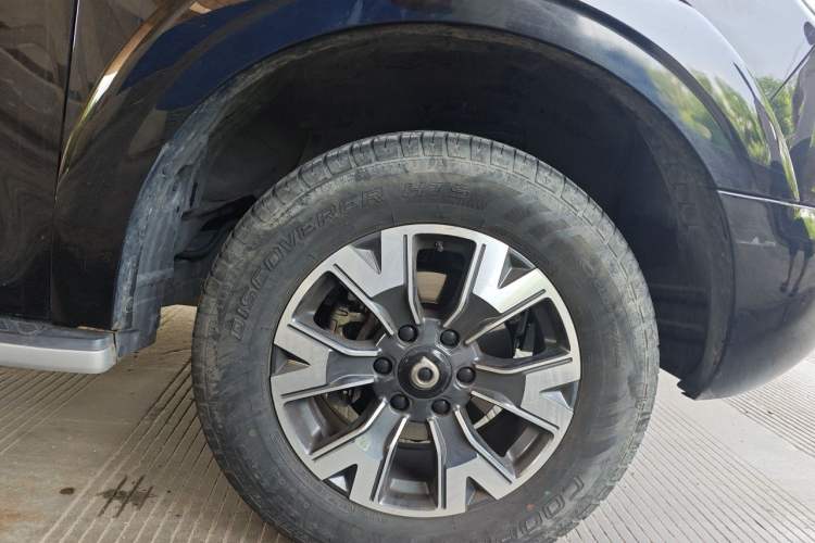Used Great Wall Poer 2021 2.0T Global Version Passenger Automatic Diesel Two-Wheel Drive Comfort Trim Standard Cab GW4D20M Right Front Wheel Hub