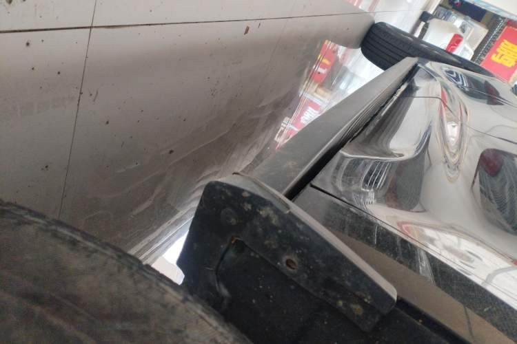Used Great Wall Poer 2021 2.0T Commercial Version Manual Diesel 4x4 Elite Long-Box GW4D20M Right Side Sill