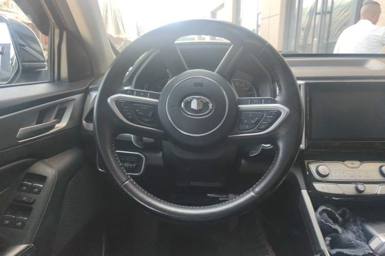 Used Great Wall Poer 2021 2.0T Commercial Version Automatic Diesel Two-Wheel Drive Navigation Type Long Bed – GW4D20M Steering Wheel