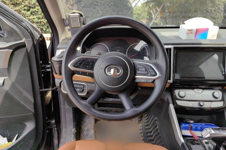 Used Great Wall Poer 2021 2.0T Commercial Version Automatic Diesel 4x4 Elite Long-Box GW4D20M Steering Wheel