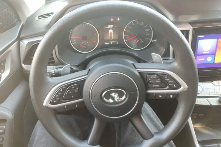 Used Great Wall Poer 2021 2.0T Commercial Version Automatic Diesel 4x4 Elite Long-Box GW4D20M Steering Wheel