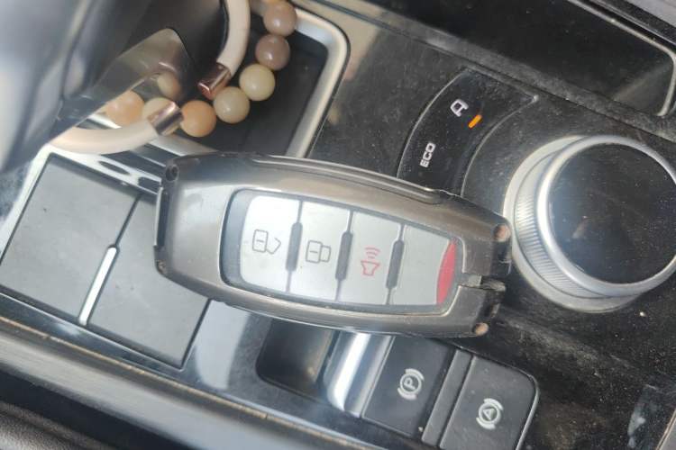 Used Great Wall Poer 2021 2.0T Commercial Version Automatic Diesel Two-Wheel Drive Navigation Type Long Bed – GW4D20M Vehicle Key