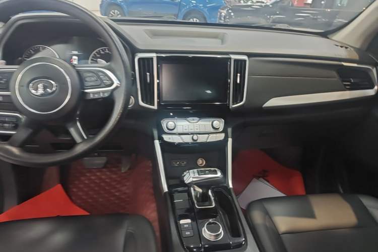 Used Great Wall Poer 2021 2.0T Commercial Version Automatic Diesel Two-Wheel Drive Elite Trim with Long Bed – GW4D20M Audio And AC Panel