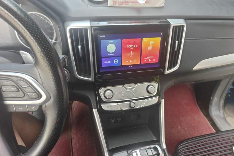 Used Great Wall Poer 2021 2.0T Commercial Version Automatic Diesel Two-Wheel Drive Elite Trim with Long Bed – GW4D20M Audio And AC Panel