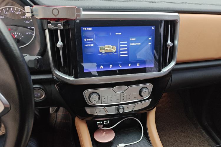 Used Great Wall Poer 2021 2.0T Global Version Automatic Gasoline 4x4 Sporty Standard-Box GW4C20B Audio And AC Panel
