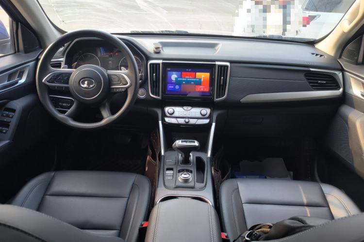Used Great Wall Poer 2021 2.0T Commercial Version Automatic Diesel 4x4 Elite Long-Box GW4D20M Center Console