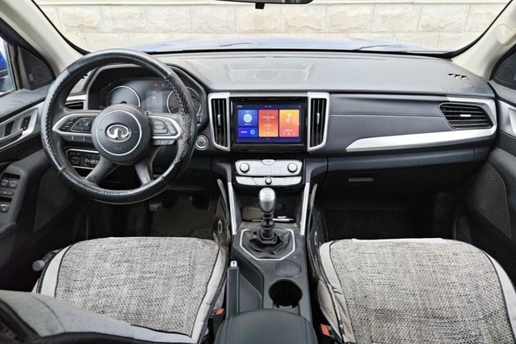 Used Great Wall Poer 2021 2.0T Commercial Version Manual Diesel Two-Wheel Drive Elite Long-Box GW4D20M Center Console