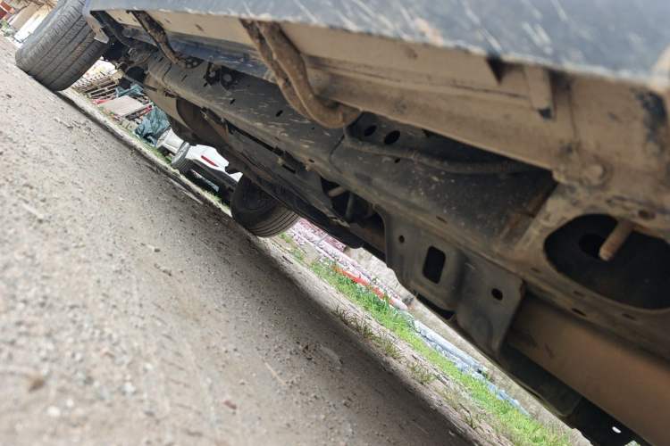 Used Great Wall Poer 2021 2.0T Commercial Version Manual Diesel 4x4 Elite Long-Box GW4D20M Chassis Front Right