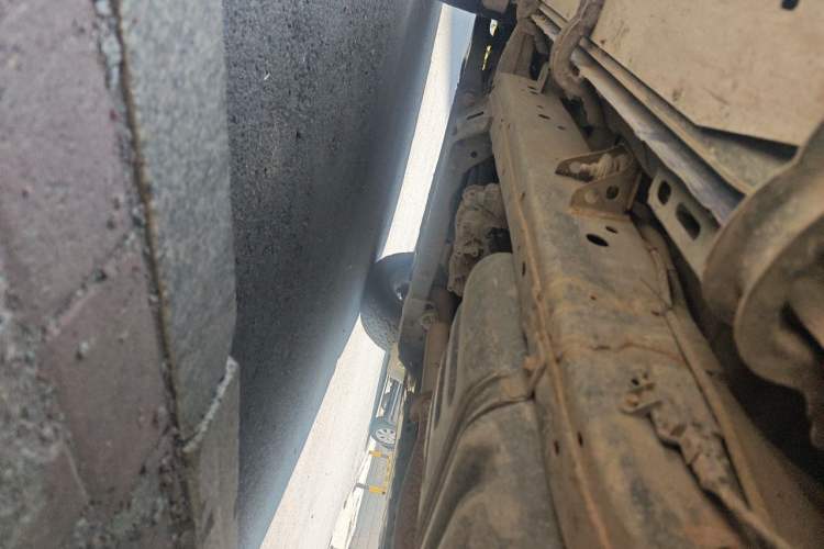 Used Great Wall Poer 2021 2.0T Global Version Automatic Diesel 4x4 Comfort Trim Standard Box GW4D20M Chassis Rear Left