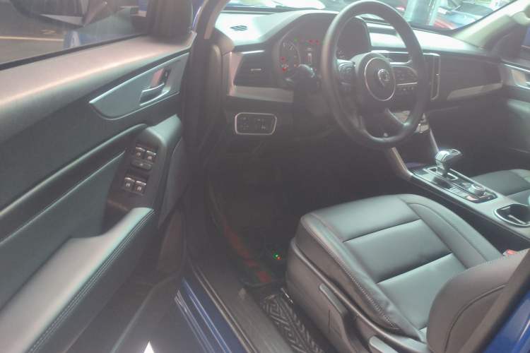Used Great Wall Poer 2021 2.0T Commercial Version Automatic Diesel 4x4 Elite Long-Box GW4D20M Driver Seat