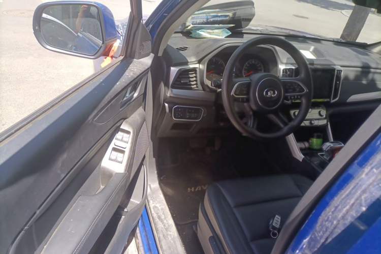 Used Great Wall Poer 2021 2.0T Commercial Version Automatic Diesel 4x4 Elite Long-Box GW4D20M Driver Seat