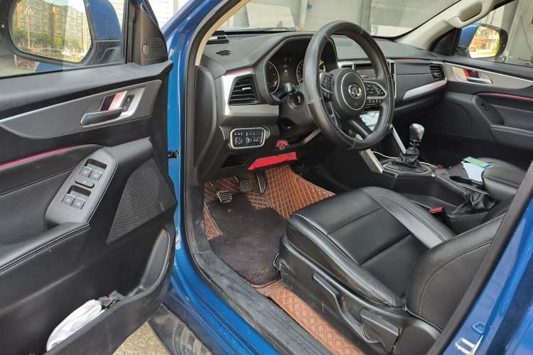 Used Great Wall Poer 2021 2.0T Commercial Version Manual Diesel Two-Wheel Drive Elite Long-Box GW4D20M Driver Seat