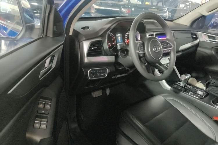 Used Great Wall Poer 2021 2.0T Commercial Version Automatic Diesel Two-Wheel Drive Elite Trim with Long Bed – GW4D20M Driver Seat