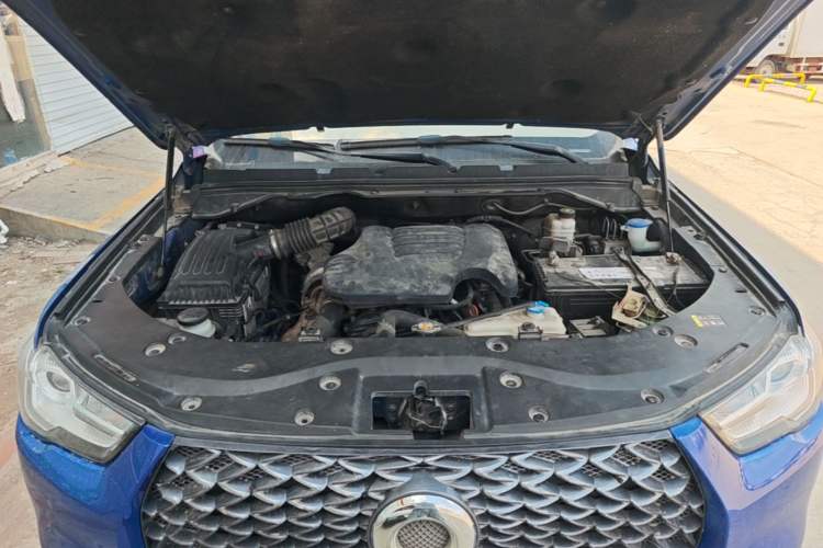 Used Great Wall Poer 2021 2.0T Commercial Version Manual Diesel Two-Wheel Drive Elite Long-Box GW4D20M Engine Bay