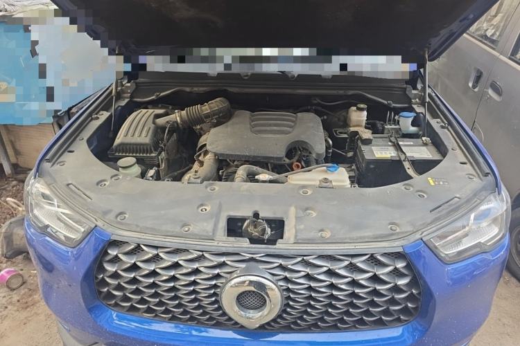 Used Great Wall Poer 2021 2.0T Commercial Version Manual Diesel 4x4 Elite Long-Box GW4D20M Engine Bay