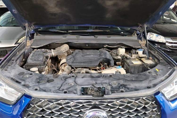 Used Great Wall Poer 2021 2.0T Commercial Version Manual Diesel Two-Wheel Drive Elite Long-Box GW4D20M Engine Bay