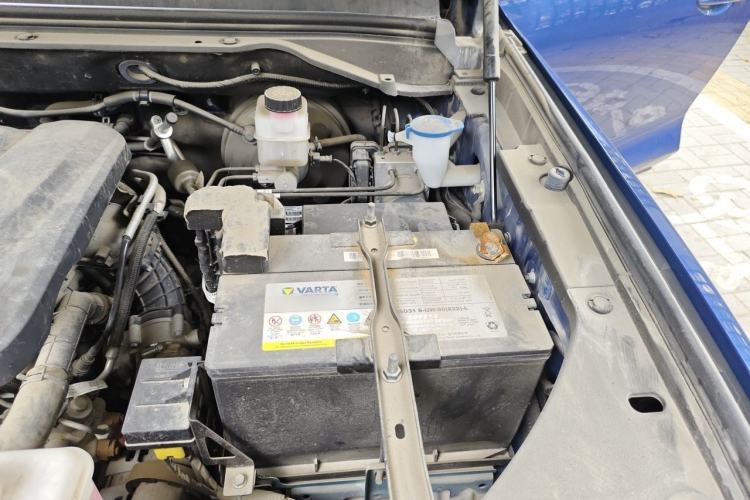 Used Great Wall Poer 2021 2.0T Commercial Version Manual Diesel Two-Wheel Drive Elite Long-Box GW4D20M Engine Bay Left