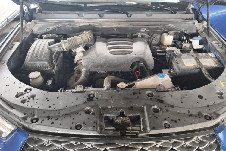 Used Great Wall Poer 2021 2.0T Commercial Version Manual Diesel 4x4 Elite Long-Box GW4D20M Engine Bay